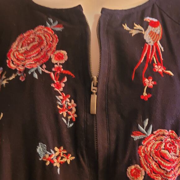 NEW YORK & CO Women’s Black Embroidered Zip Jacket XL Floral Boho Bomber Style - Picture 4 of 15